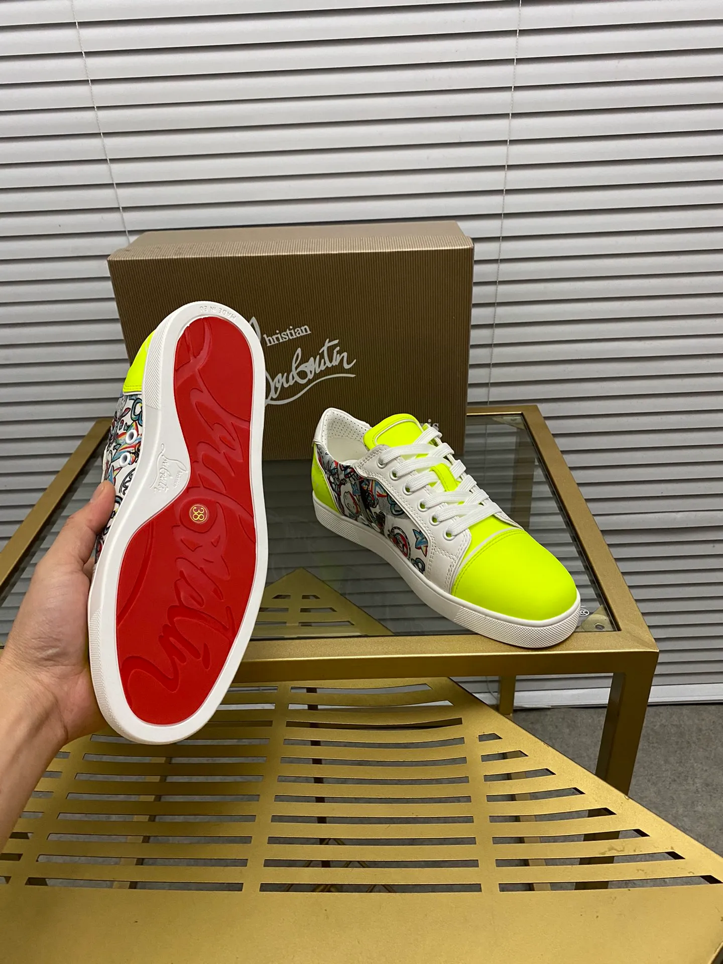 (Customized model) Ex-factory price is 500. christian louboutin (CL red sole shoes) counter series, casual sneakers for couples 📢 📢 📢 Exclusive hot style release 🎈🎈💪 Movable latex feet 👻 Finished outsole line [Proud] 😝Female 35-40# Male 38#-46, global supply😝 [Top version]: Original imported genuine leather upper, top original leather lining, original molded TPU outsole, original 1:1 detail processing, original shoe last,